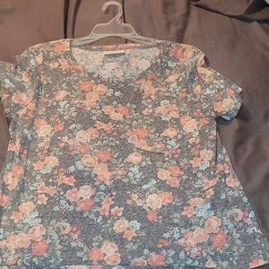 Floral vintage wash tee